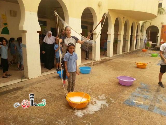 فيديو: مدرسة جنة ابن رشد تجمع وتقيم الاسبوع الاول  بمحبة بين الاهل والطلاب ومرح الفعاليات ... 